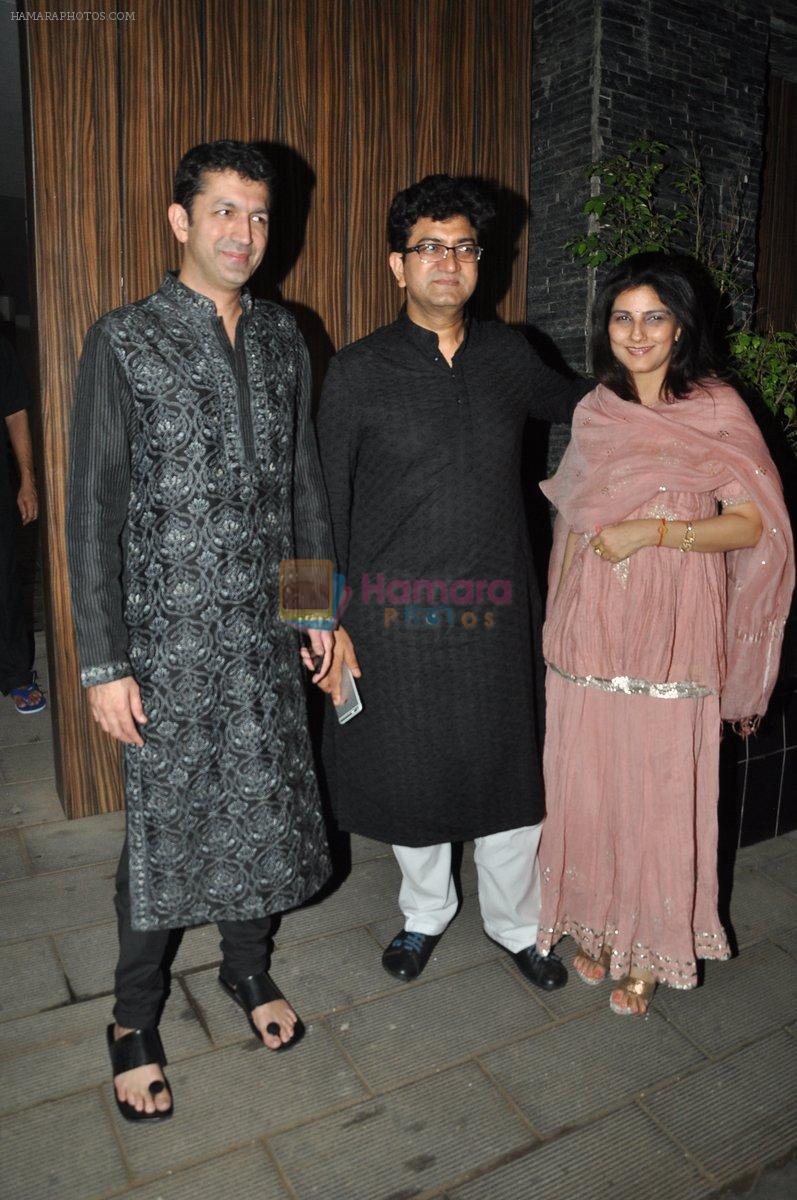 Kunal Kohli, Parsoon Joshi at Aamir Khan's Diwali Bash in Mumbai on 23rd Oct 2014