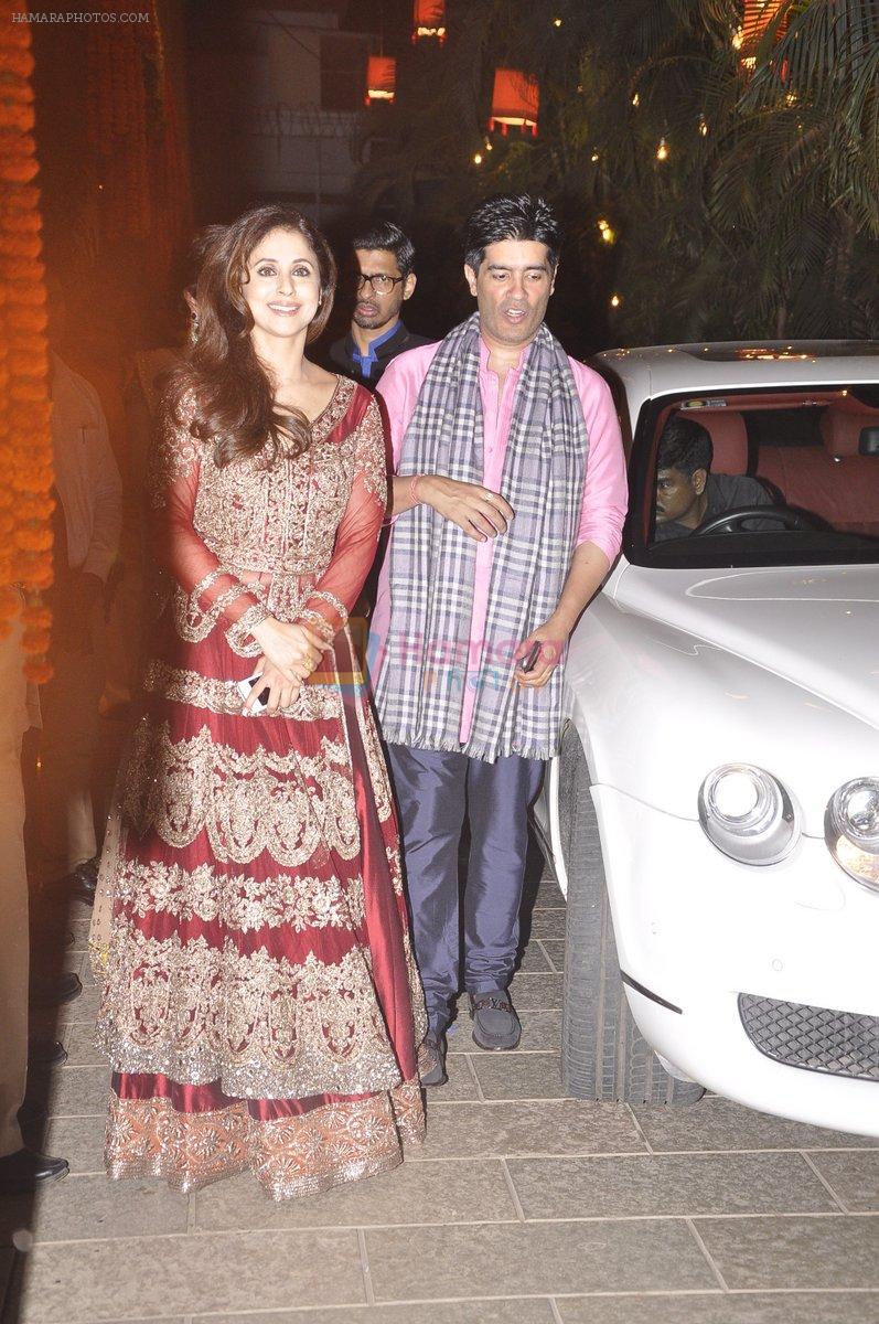 Urmila Matondkar, Manish Malhotra at Amitabh Bachchan and family celebrate Diwali in style on 23rd Oct 2014