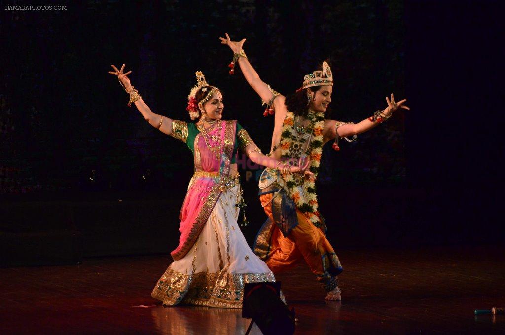 Hema Malini's beautiful ballet captured on lens on 26th Oct 2014