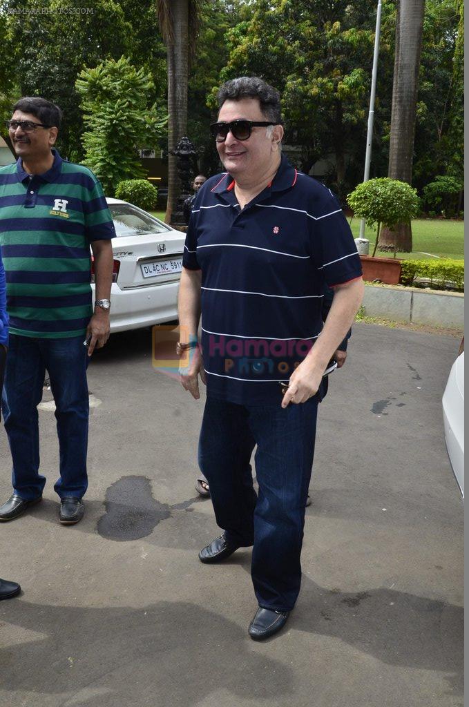Rishi kapoor at Dr.Seema Chaudhary & Nitin Chaudhary's art show inauguration in Prince of Vales on 26th Oct 2014