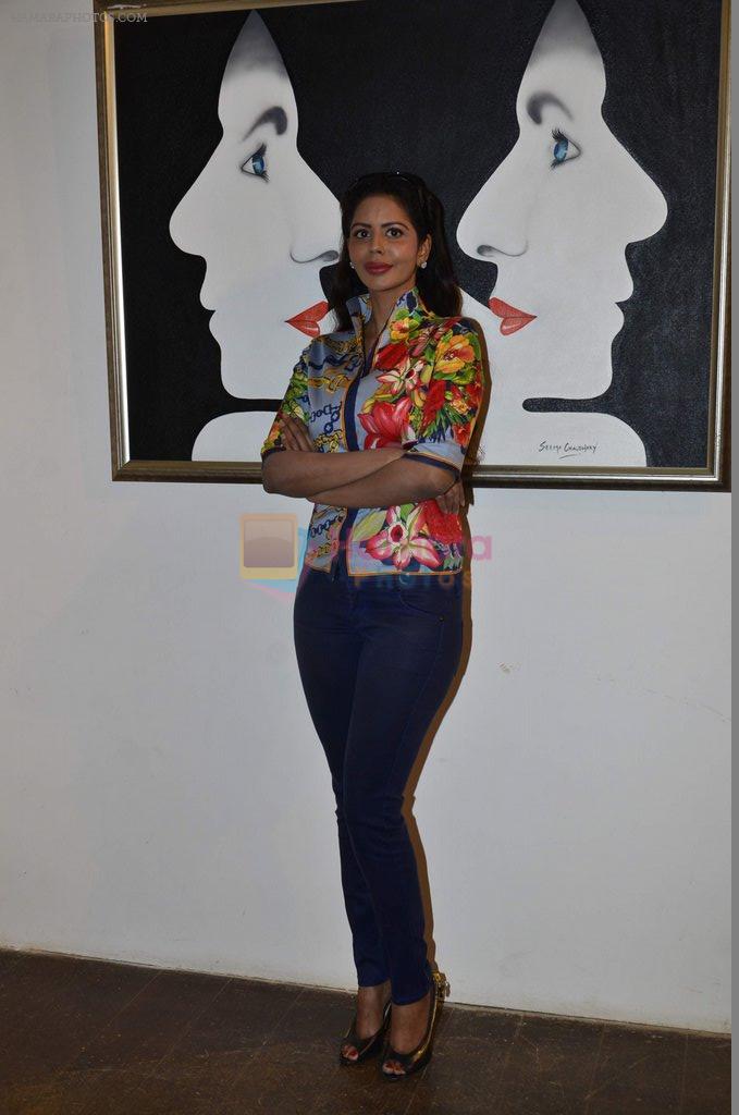 Bhairavi Goswami at Dr.Seema Chaudhary & Nitin Chaudhary's art show inauguration in Prince of Vales on 26th Oct 2014