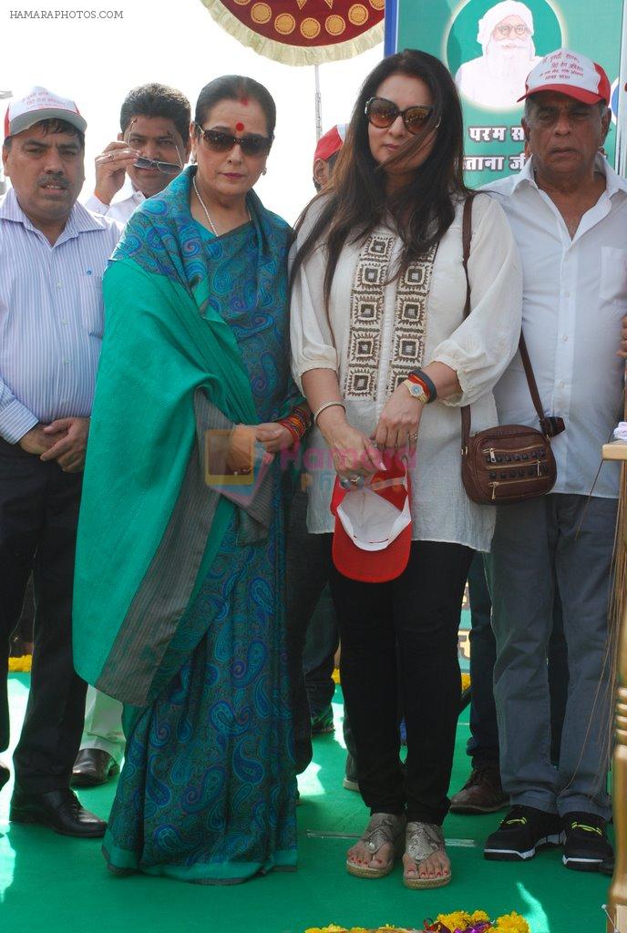 Poonam Dhillon, Poonam Sinha at Swacch Bharat campaign in MMRDA on 28th Oct 2014