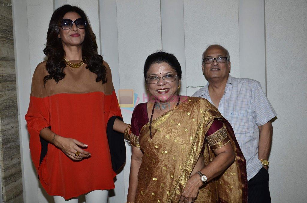 Sushmita Sen at Dr Trasi's clinic launch in Khar, Mumbai on 29th Oct 2014