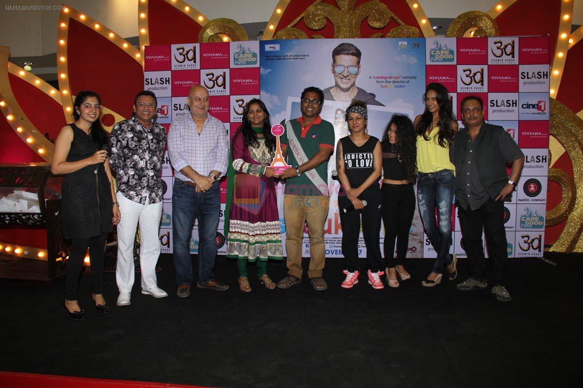 Lisa Haydon, Anupam Kher, Piyush Mishra, Annu Kapoor, Hard Kaur, Neha Kakkar at Shaukeen music lauch in Thane, Mumbai on 2nd Nov 2014