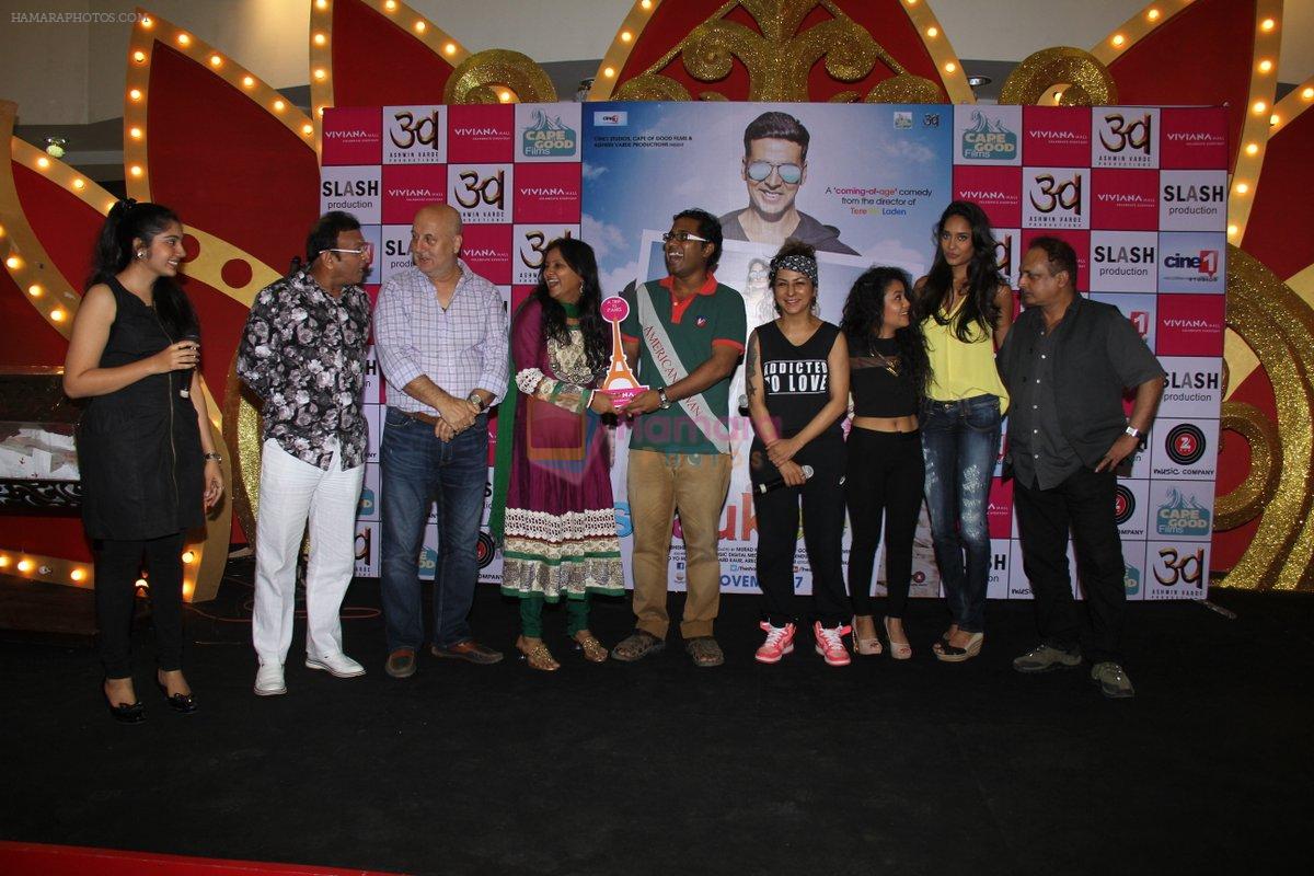 Lisa Haydon, Anupam Kher, Piyush Mishra, Annu Kapoor, Hard Kaur, Neha Kakkar at Shaukeen music lauch in Thane, Mumbai on 2nd Nov 2014