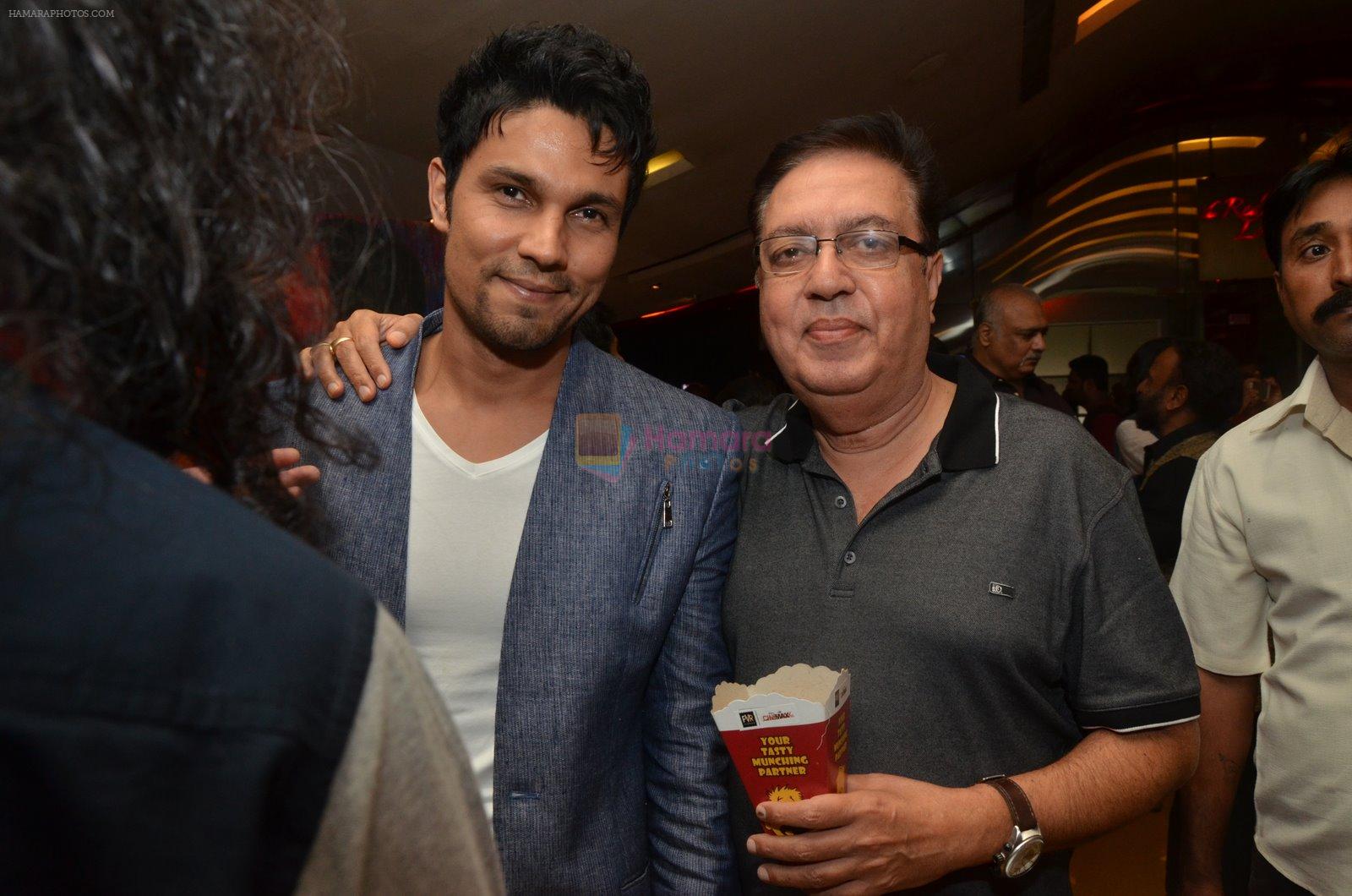 Randeep Hooda at Rang Rasiya premiere in Cinemax, Mumbai on 6th Nov 2014