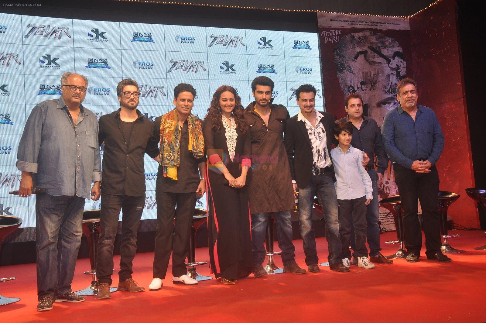 Sonakshi Sinha, Arjun Kapoor, Manoj Bajpai, Sanjay Kapoor, Boney Kapoor at Tevar Trailor launch in Yashraj Studio on 10th Nov 2014