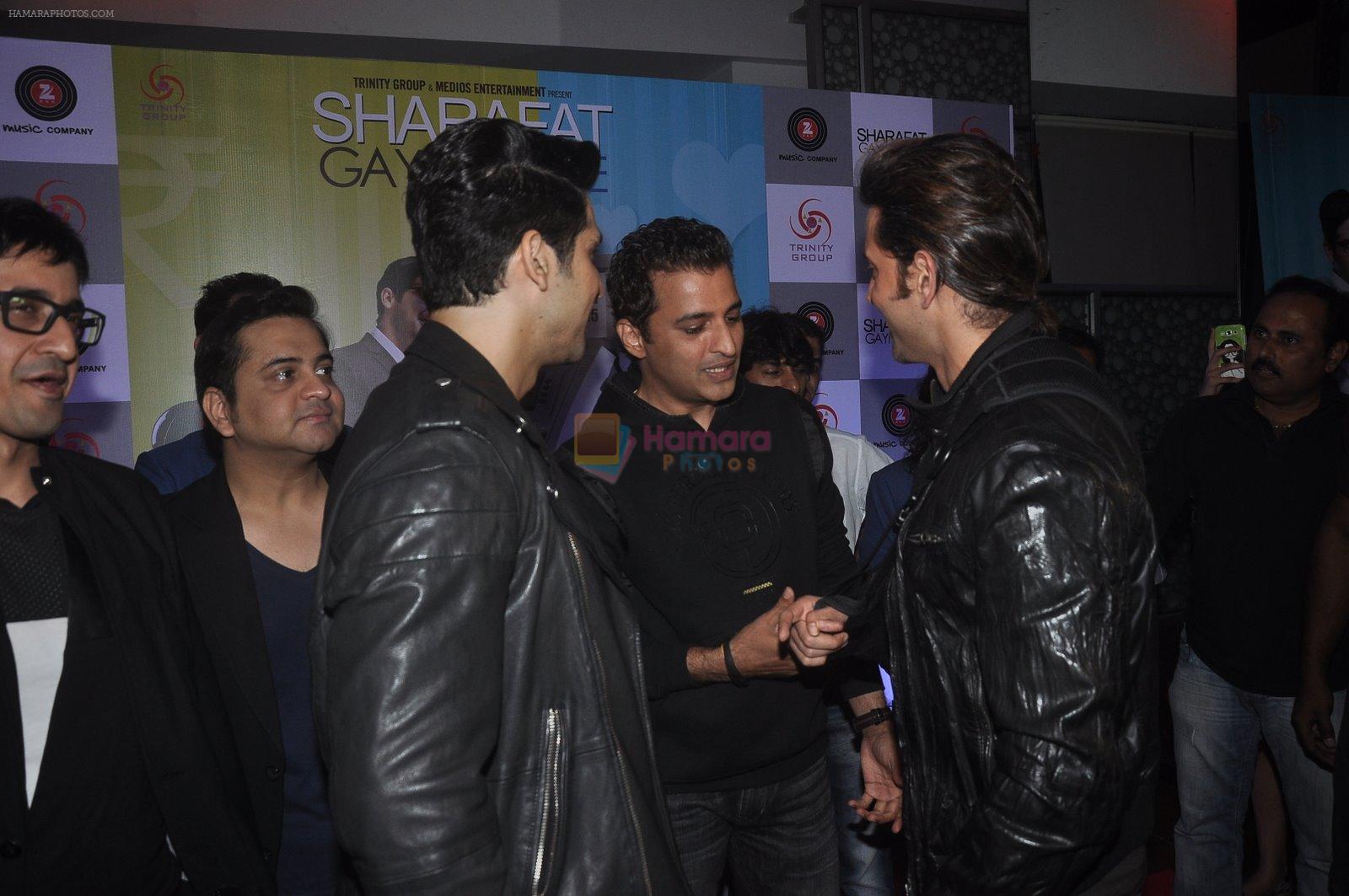 Hrithik Roshan, Zayed Khan at Sharafat Gayi Tel Lene in Cinemax, Mumbai on 14th Nov 2014