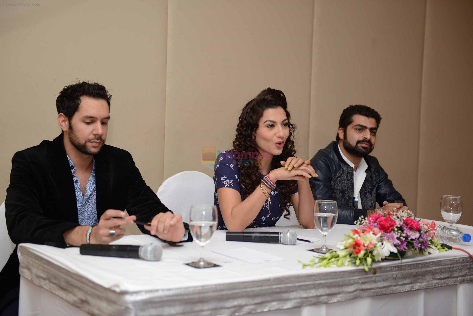 Gauhar Khan at Press Conference of Top 4 Performer in Park Hotel, New Delhi on 15th Nov 2014