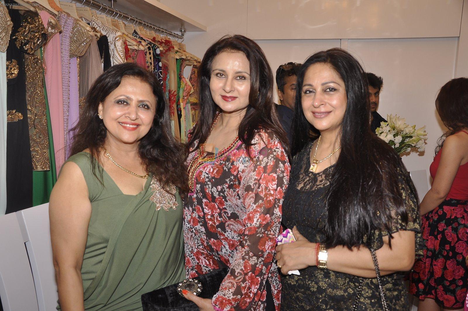 Poonam Dhillon at Sonaakshi Raaj store launch in Bandra, Mumbai on 20th Nov 2014