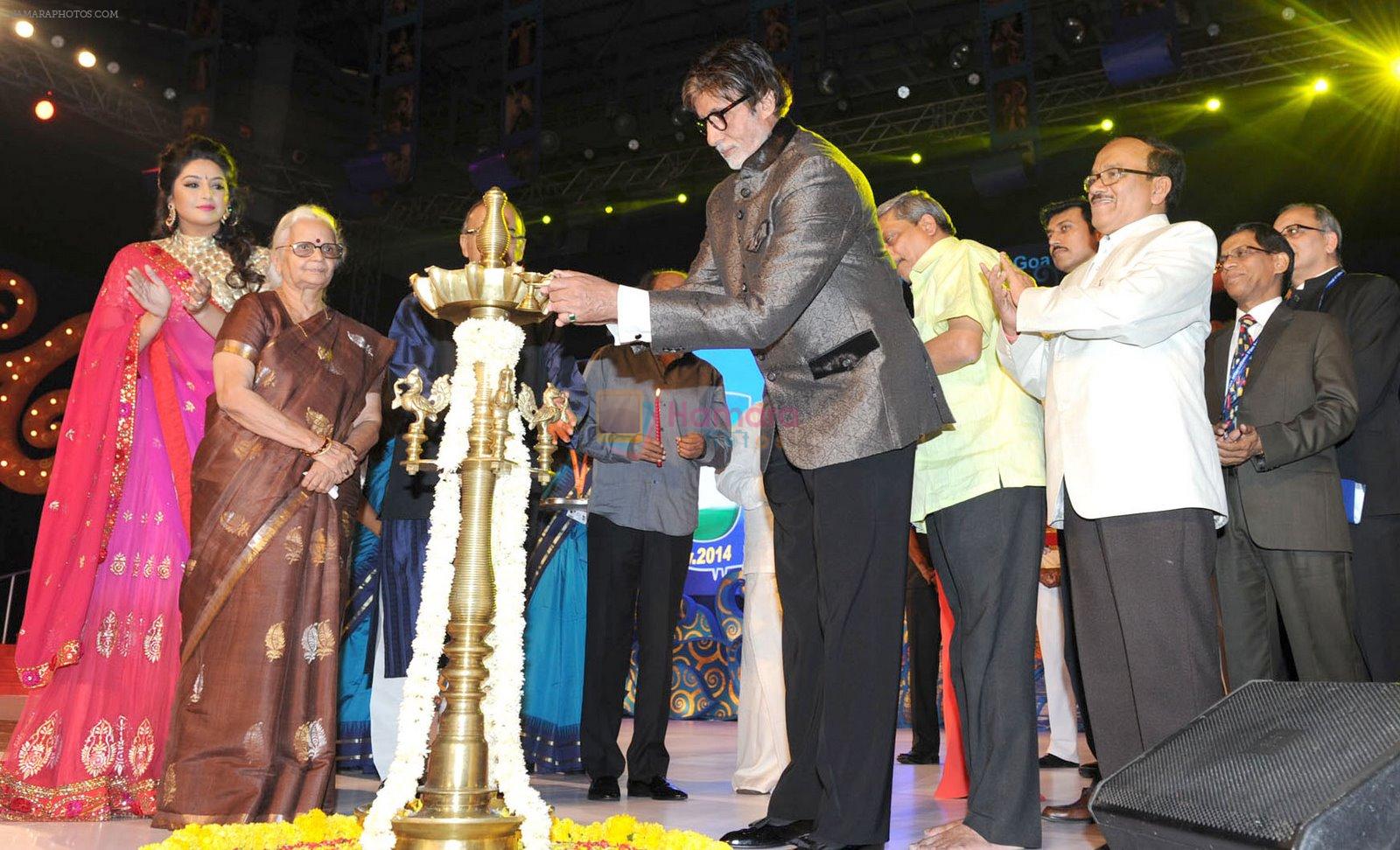 Amitabh bachchan, Rajnikant at Goa Film fest on 20th Nov 2014