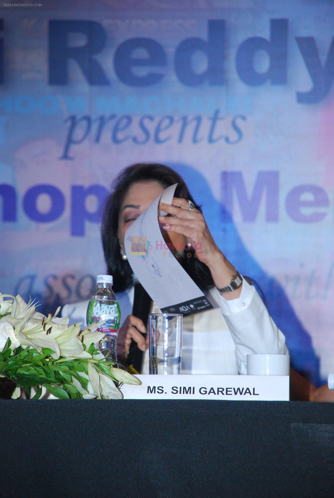 Simi Grewal at GR8 Yash Chopra Memorial Awards meet in J W Marriott on 20th Nov 2014
