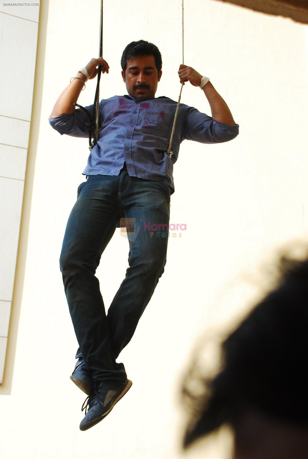 Rannvijay Singh conduct stunt in Powai on 20th Nov 2014