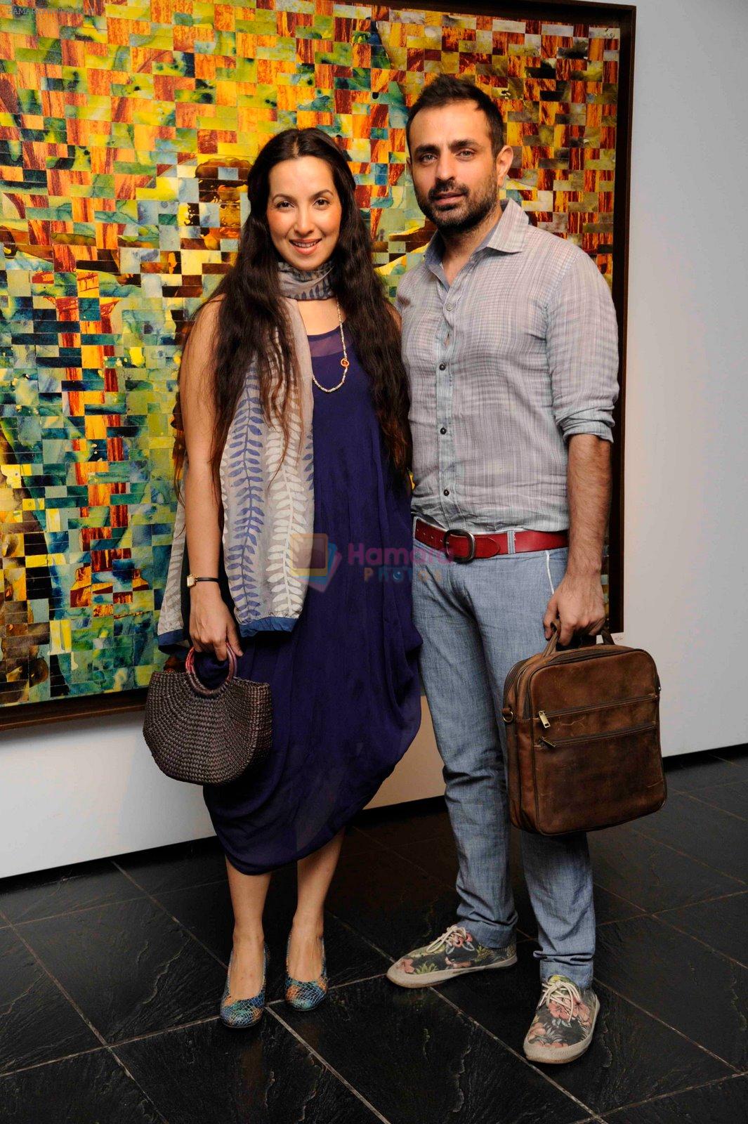 Shraddha & Mayank Nigam at Khushii art event in Tao Art Gallery on 22nd Nov 2014