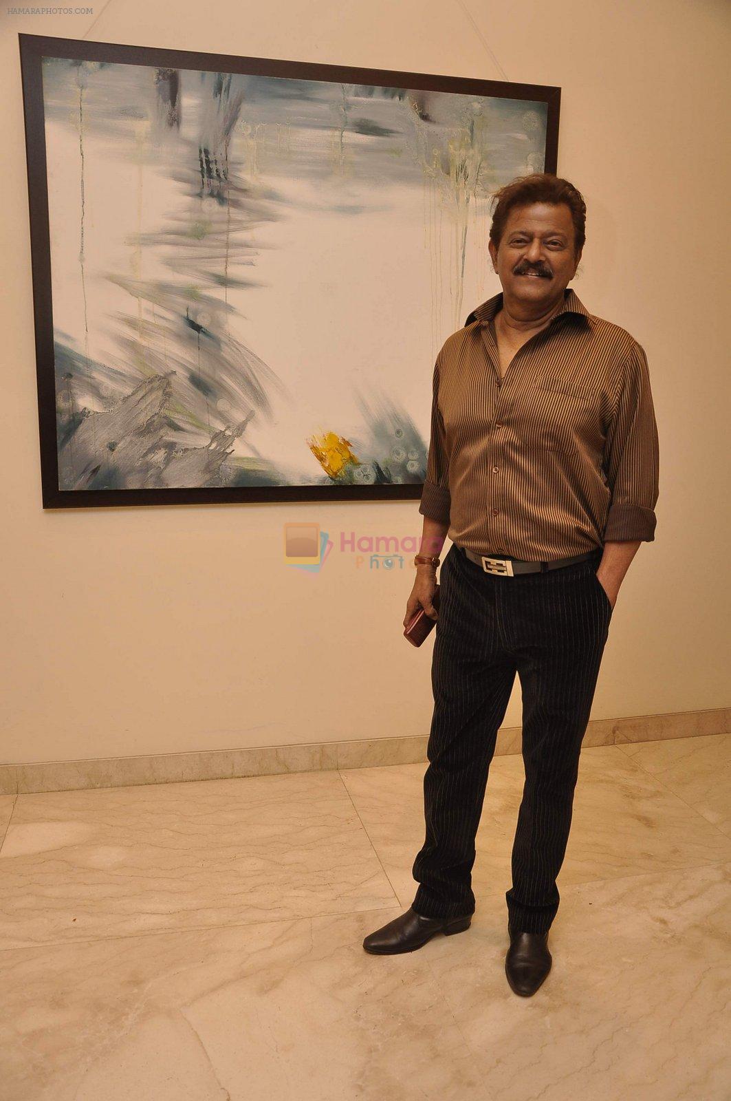 Ramesh Bhatkar at Amol palekar's art exhibition in Mumbai on 25th Nov 2014