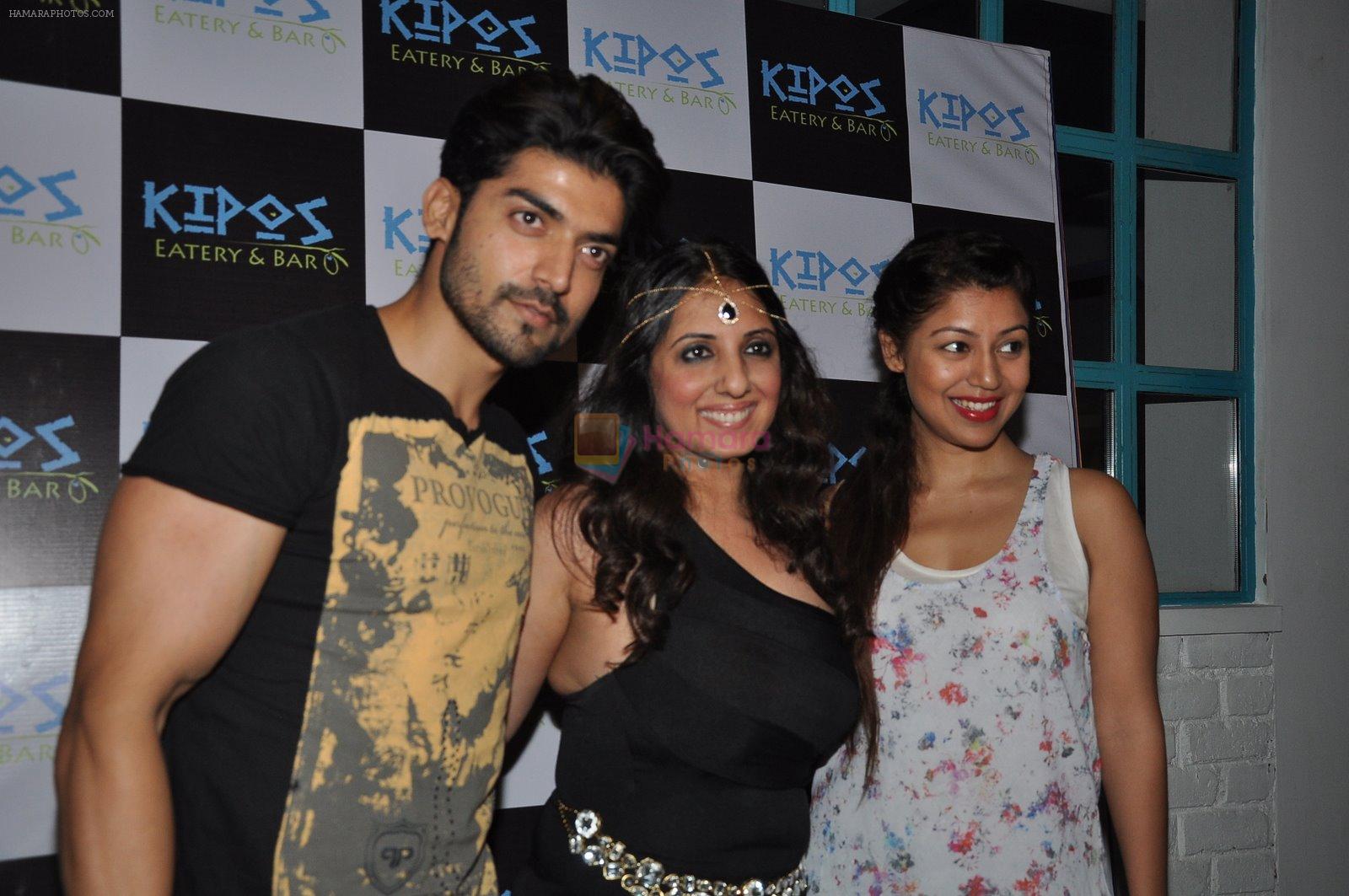 Gurmeet Chaudhary, Debina Bonnerjee, Munisha Khatwani at Kipos greek restaurant launch in bandra, Mumbai on 28th Nov 2014