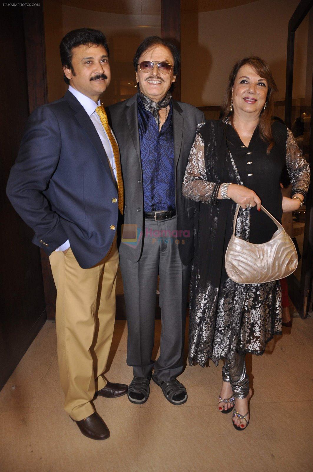 Sanjay Khan, Zarine Khan at camel colours exhibition in Jehangir Art Gallery, Mumbai on 1st Dec 2014