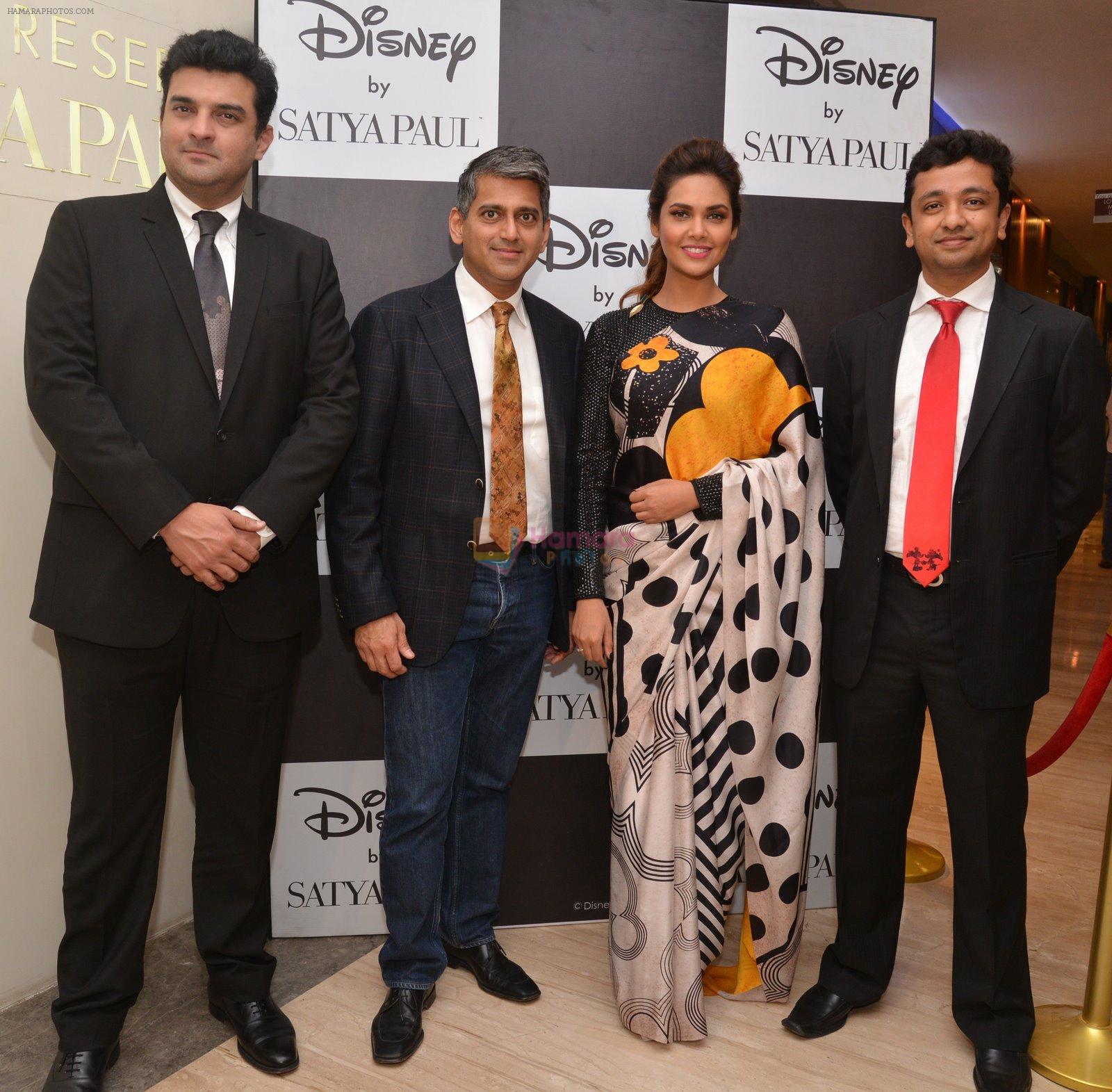 Siddharth Roy Kapur, Sanjay Kapoor, Esha Gupta & Abhishek Maheshwari at Satya Paul Disney launch in Mumbai on 3rd Dec 2014