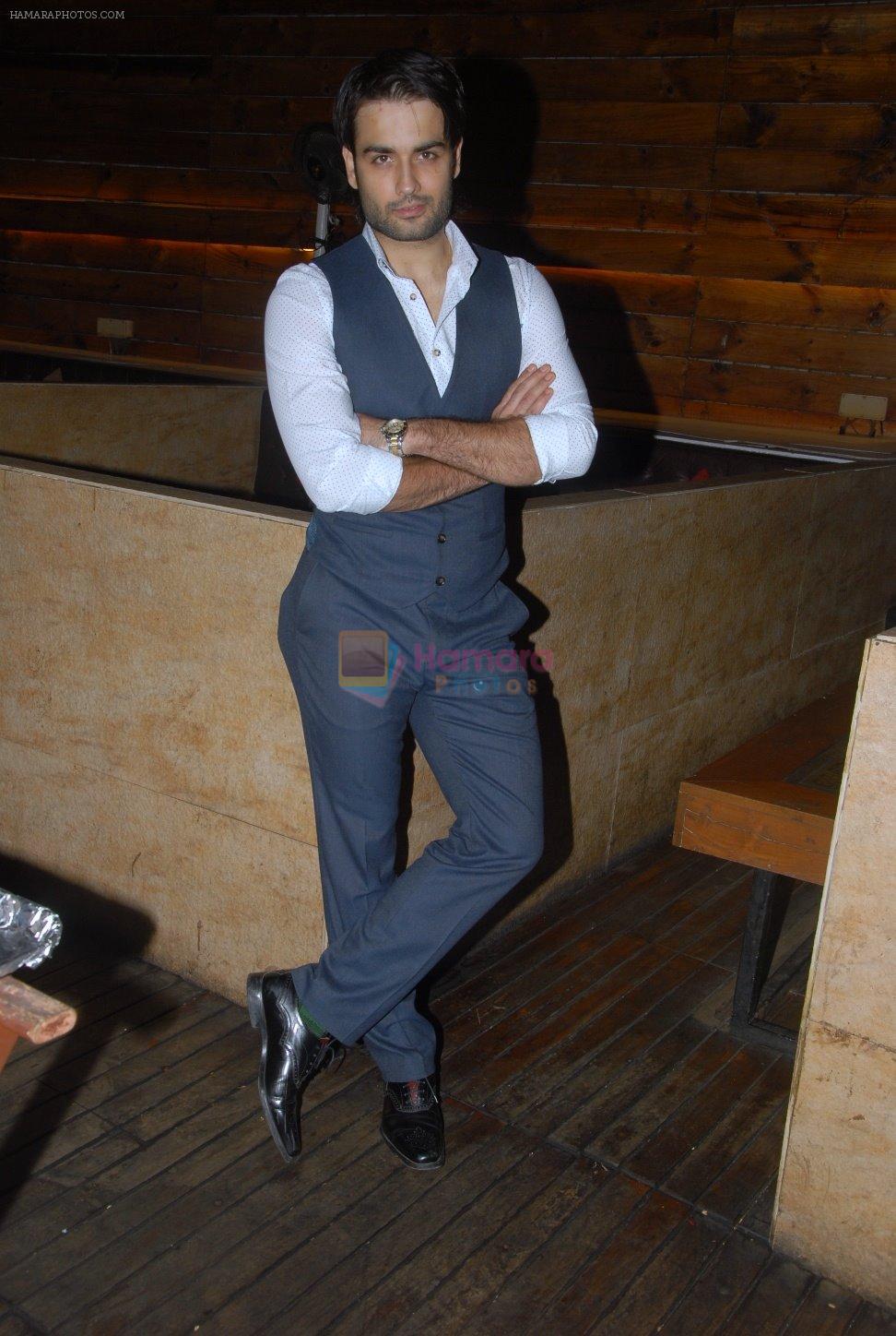 Vivian Dsena at Vahbbiz Dorabjee's bday in Mumbai on 3rd Dec 2014