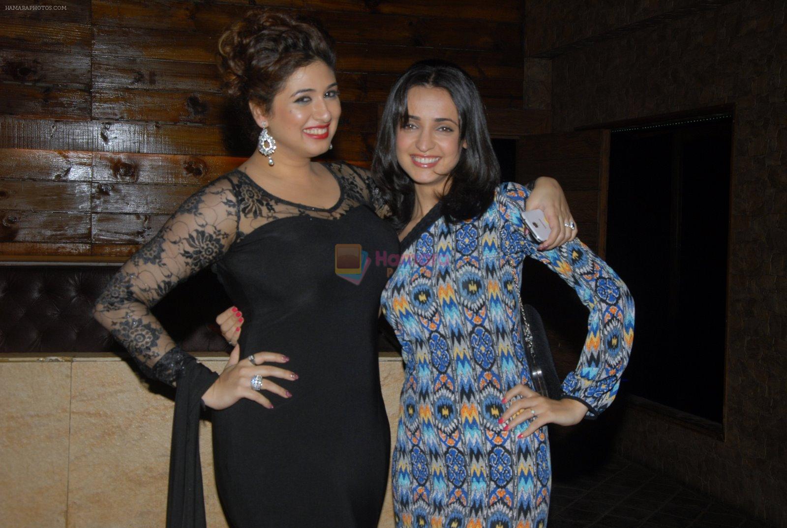 Vahbiz Dorabjee and Sanaya Irani at Vahbbiz Dorabjee's bday in Mumbai on 3rd Dec 2014