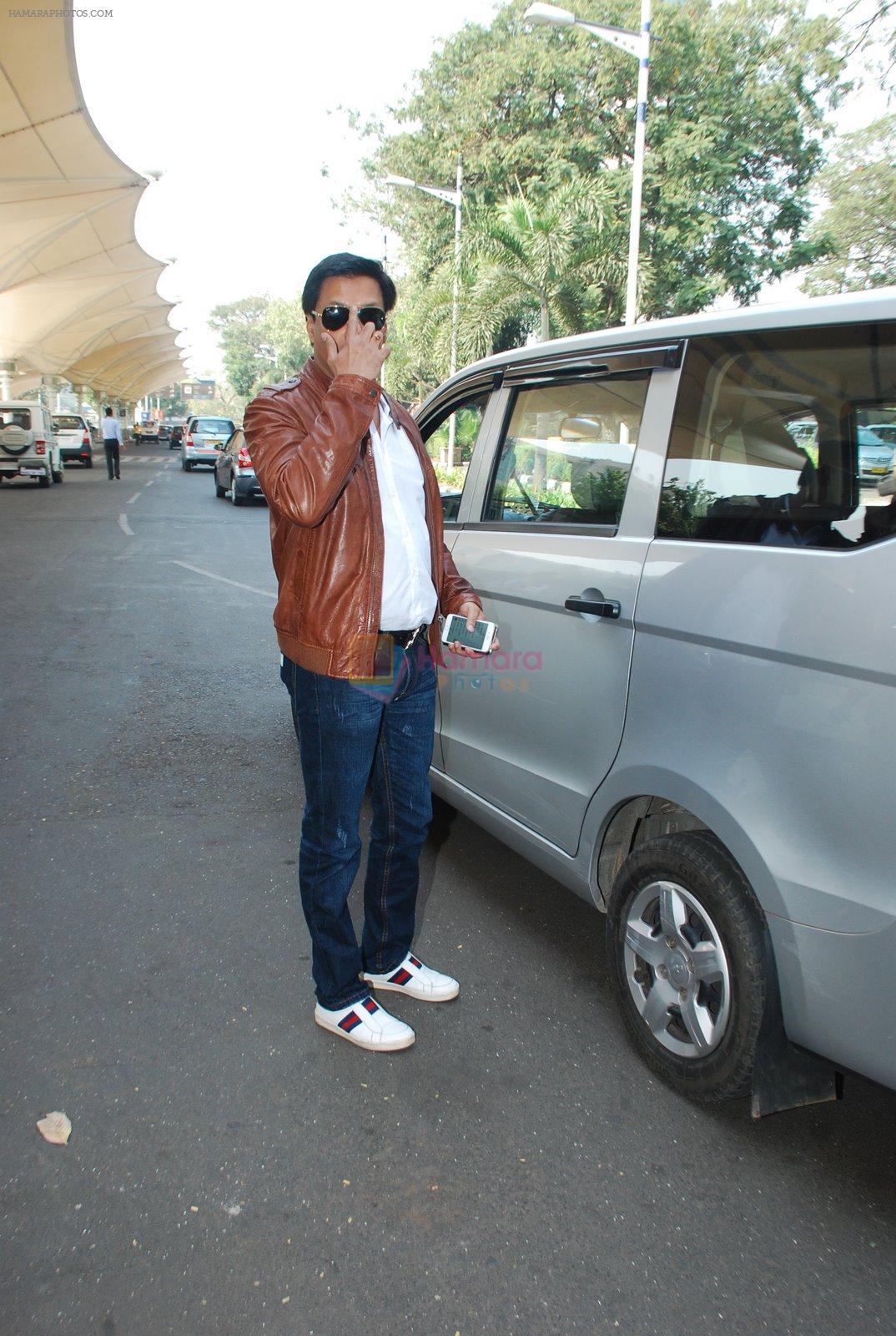 Madhur Bhandarkar snapped at airport in Mumbai on 3rd Nov 2014