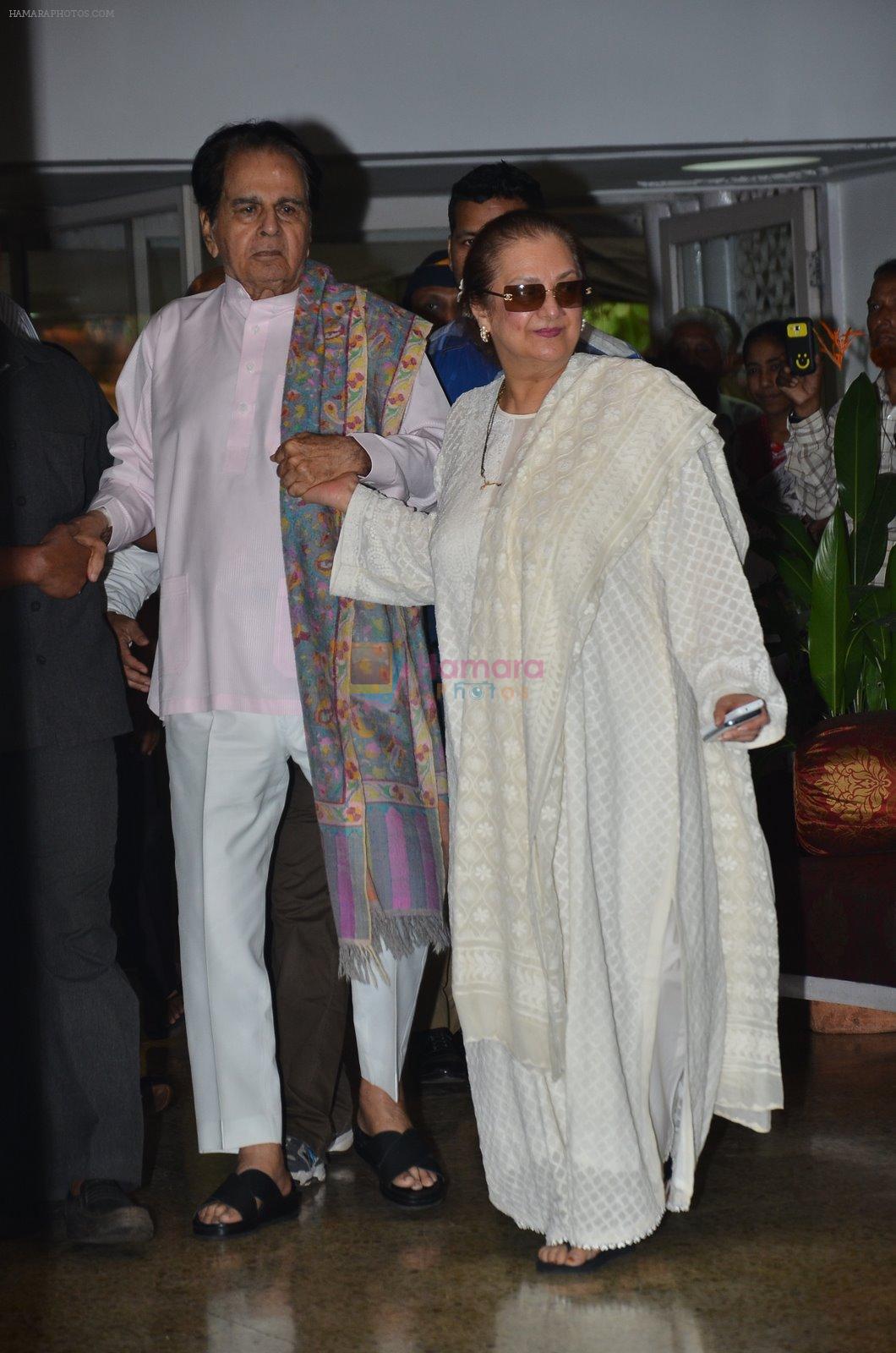 Dilip Kumar with Saira Banu snapped as he gets discharged from hospital ...