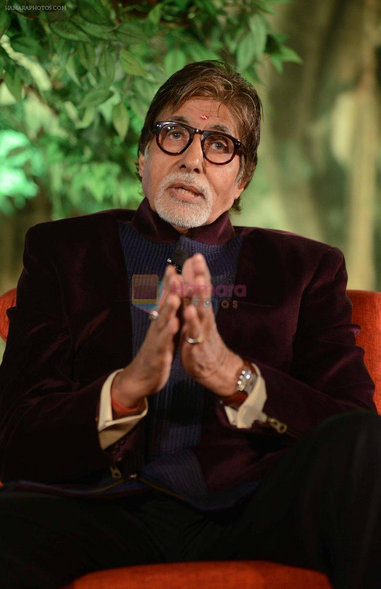 Amitabh Bachchan at AajTak in Mumbai on 13th Dec 2014