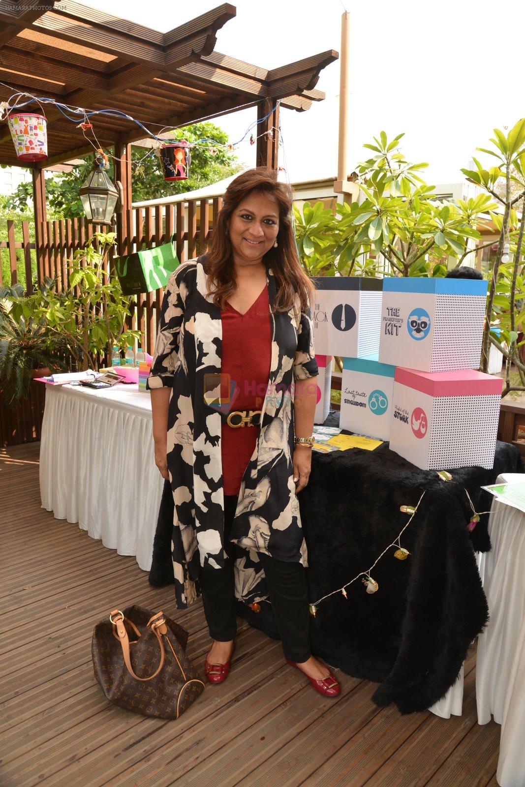 Sharmila Khanna at Shaan Khanna's Spicysangria exhibition in R House, Mumbai on 13th Dec 2014