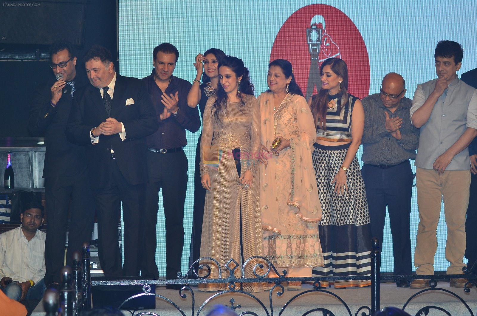 Rishi Kapoor, Lucky Morani at Nadiadwala film launch in Royalty on 15th Dec 2014