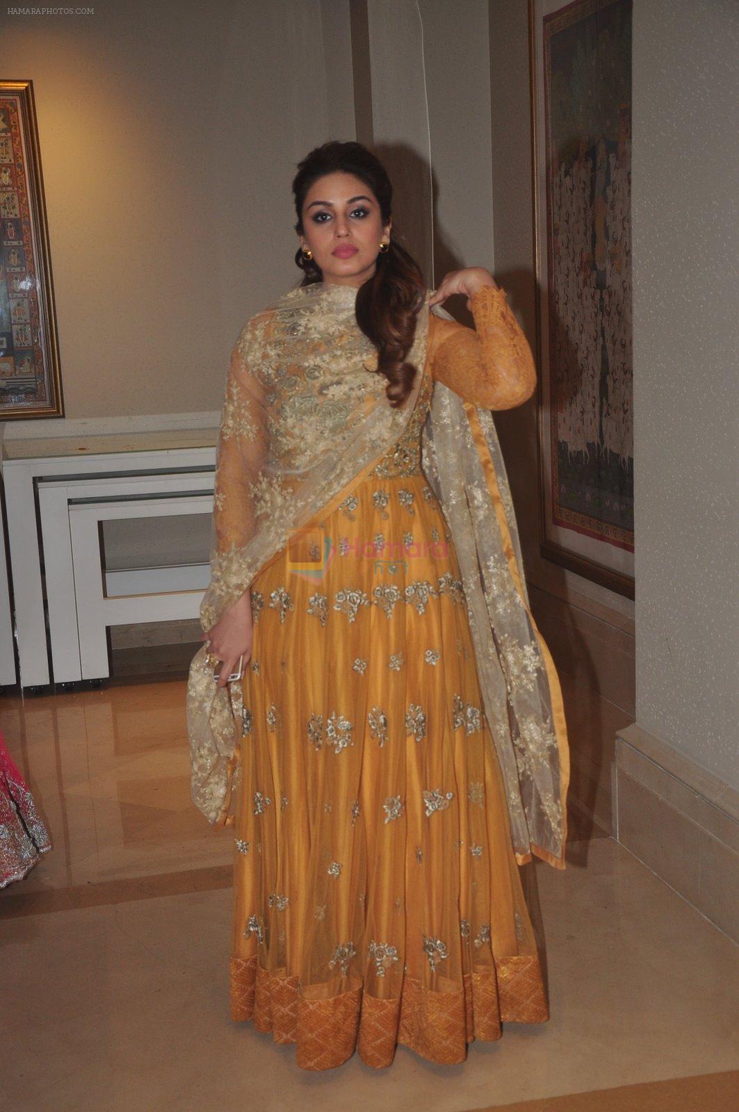 Huma Qureshi at Vikram Singh's Brother Uday Singh and Ali Morani's daughter Shirin's Sangeet Ceremony on 18th Dec 2014