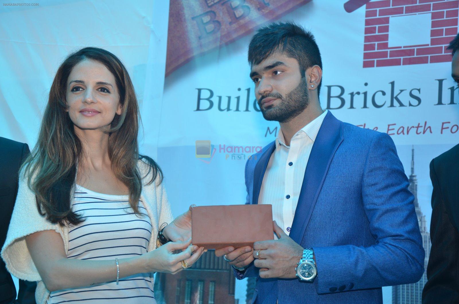 Suzanne Khan at Building Bricks launch in Mumbai on 19th Dec 2014