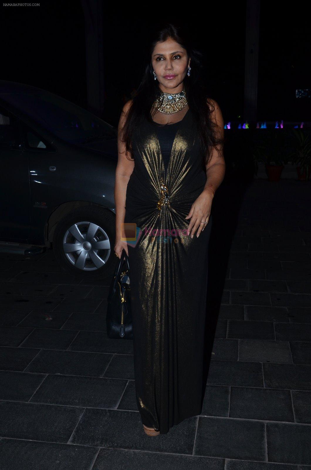 Nisha Jamwal at Shirin Morani's wedding reception in Sahara Star, Mumbai on 21st Dec 2014