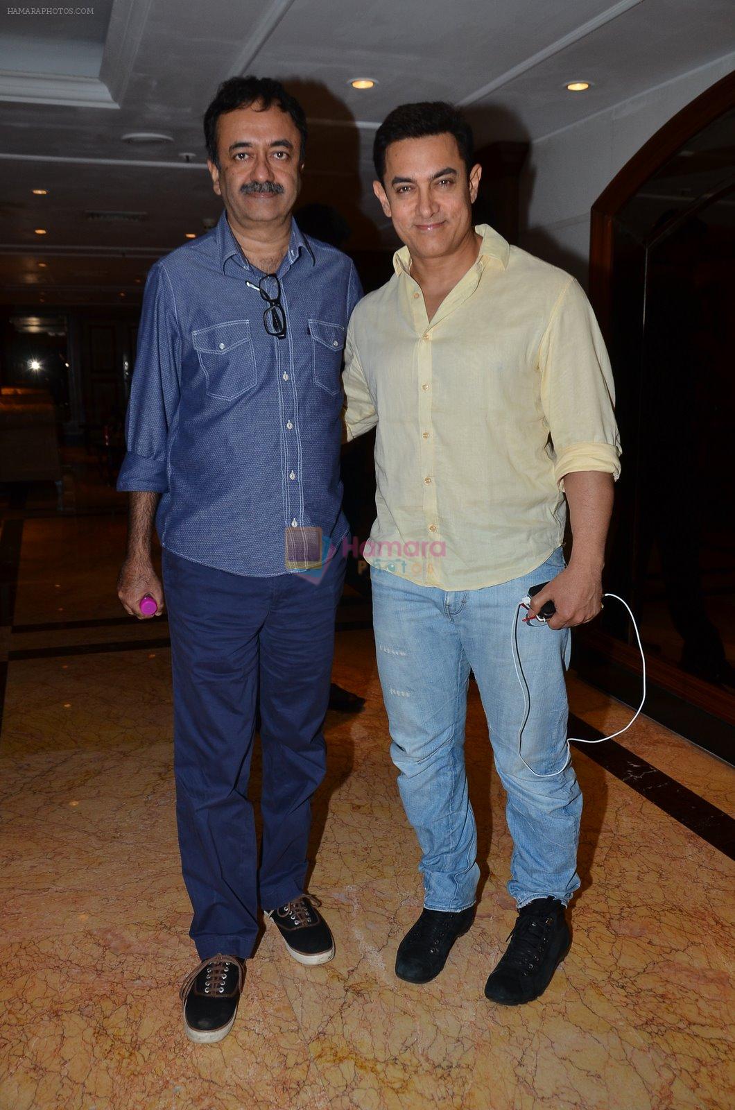 Aamir Khan, Rajkumar Hirani at PK contest winners meet in Bandra, Mumbai on 22nd Dec 2014