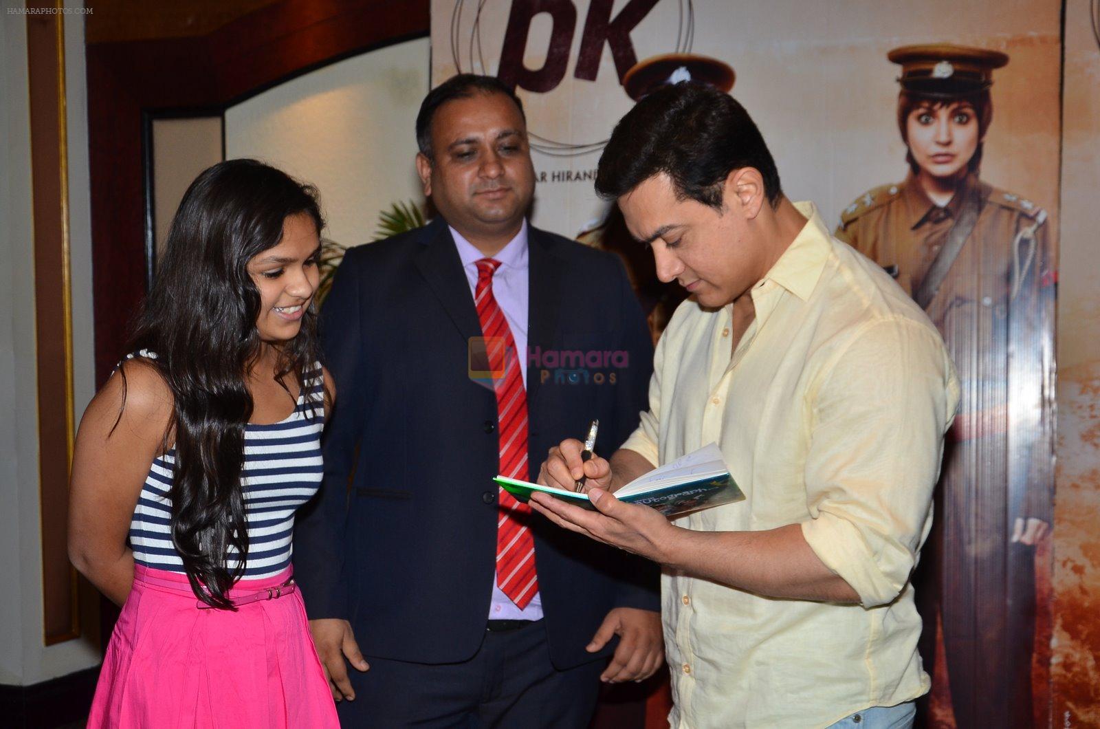 Aamir Khan at PK contest winners meet in Bandra, Mumbai on 22nd Dec 2014