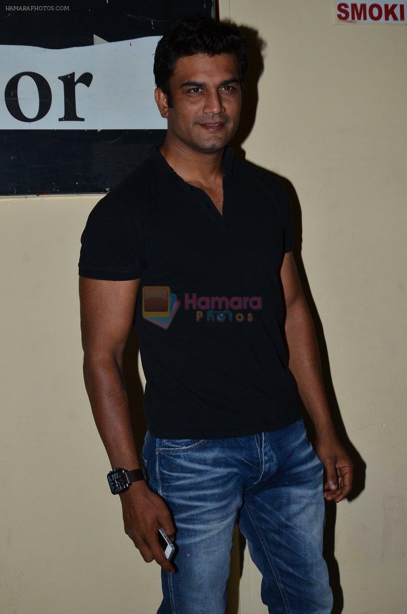 Sharad Kelkar at Premiere of Ugly in PVR, Juhu on 23rd Dec 2014