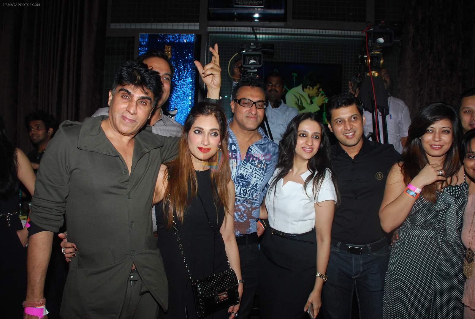 Lucky Morani, Mohammed Morani at Lucky's music club in Hard Rock Cafe, Mumbai on 26th Dec 2014