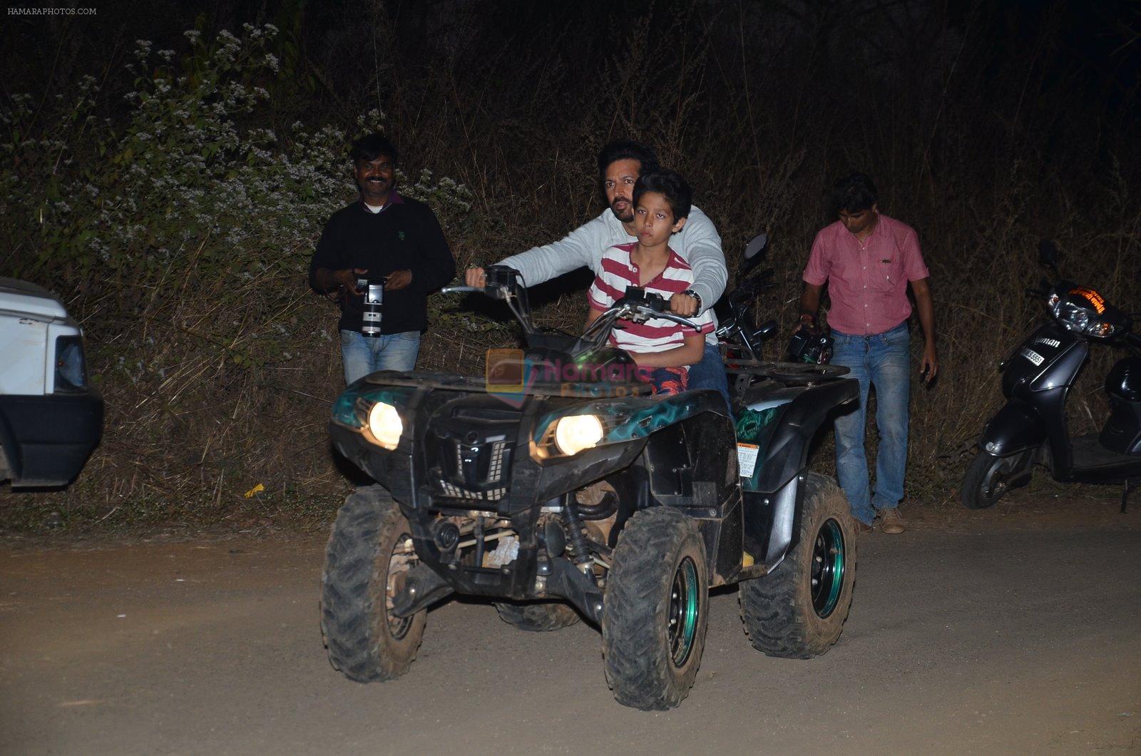 Kabir Khan enjoys atv ride at panvel farm house on 27th Dec 2014