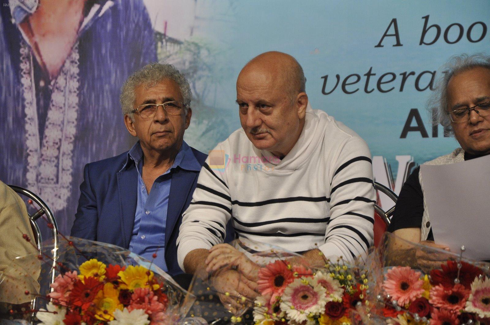 Naseeruddin Shah, Anupam Kher at Ali Peter John book launch in Mumbai on 28th Dec 2014