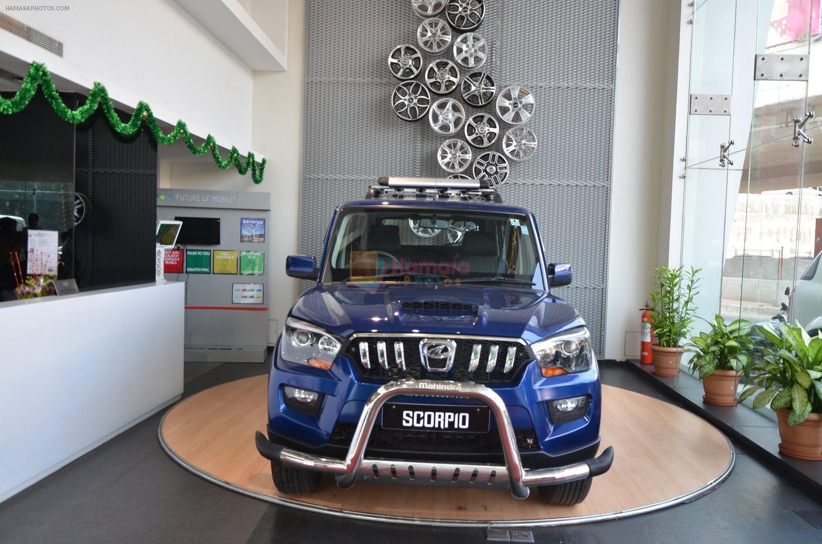 Gul Panag buys the clean green electric vehicle - Mahindra e20 in Mumbai on 2nd Jan 2015