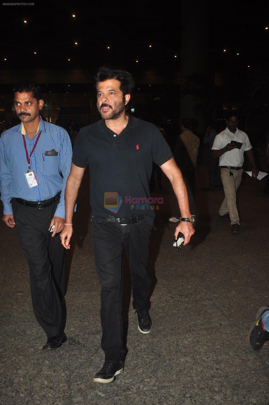 Anil Kapoor snapped at airport in Mumbai on 2nd Jan 2015