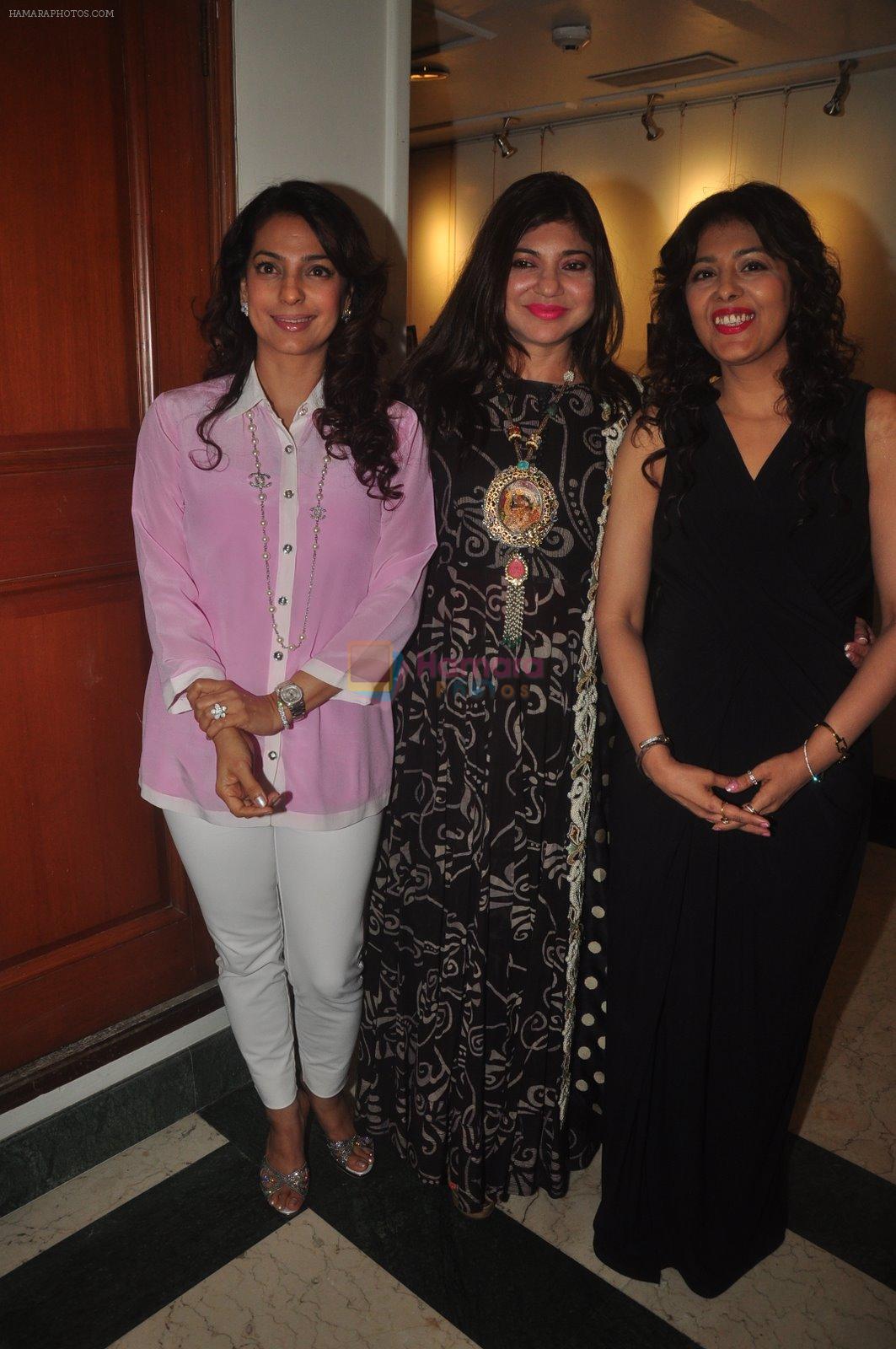 Juhi Chawla, Alka Yagnik at The Winwoods book launch in Mumbai on 5th Jan 2015