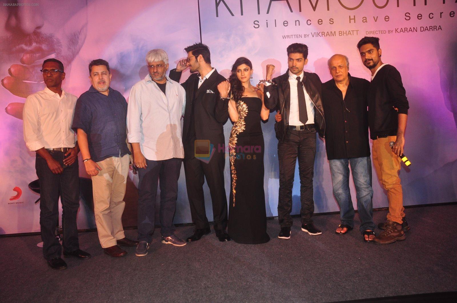 Ali Fazal, Sapna Pabbi, Gurmeet Choudhary, Mahesh Bhatt, Vikram Bhatt at the Launch of Bheegh Loon song from Khamoshiyan in Mumbai on 5th Jan 2015