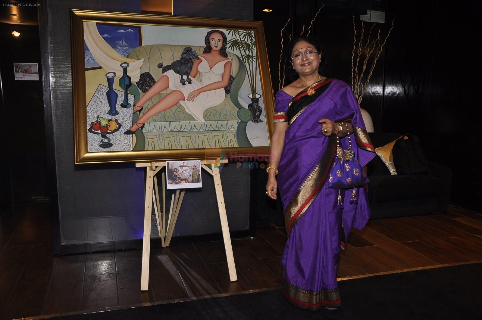 at Kapil Dev's Khshi NGO at SRK's painting auction bash in Mumbai on 6th Jan 2015