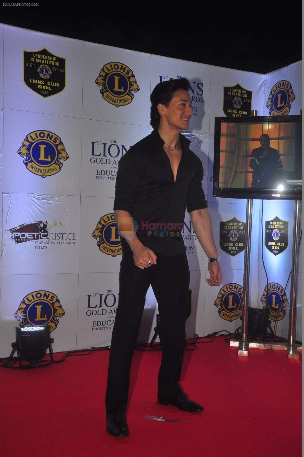 Tiger Shroff at the 21st Lions Gold Awards 2015 in Mumbai on 6th Jan 2015