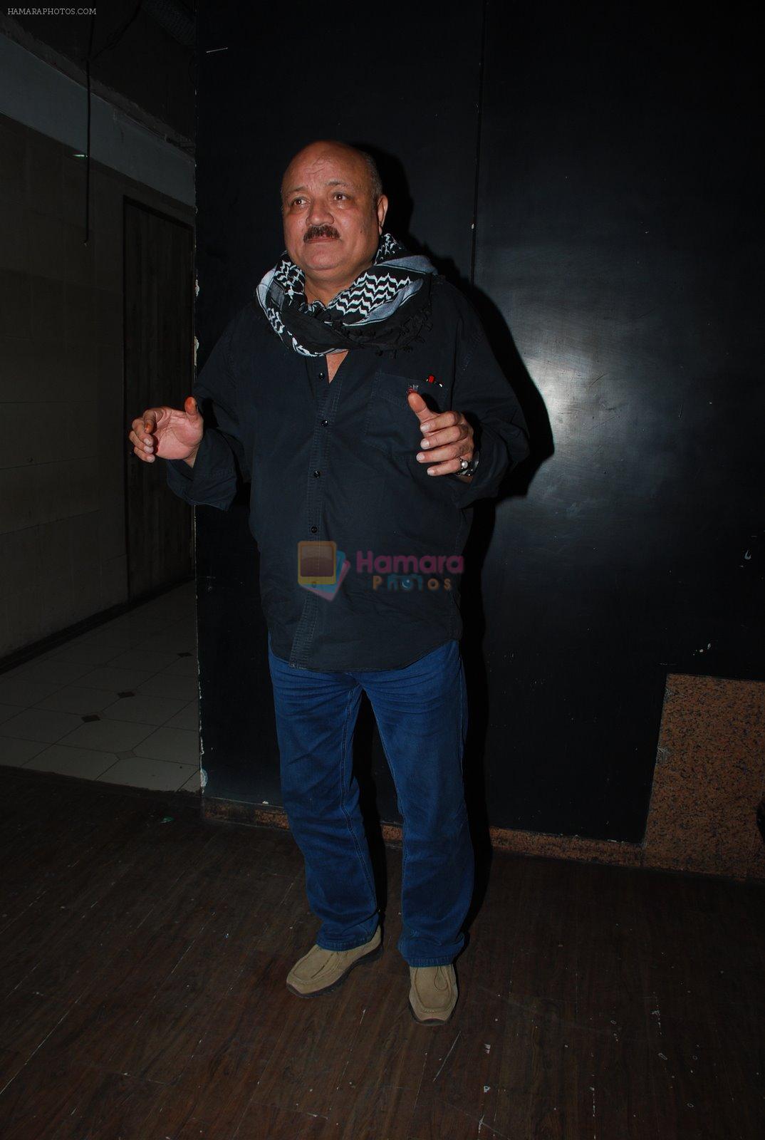 Arun Bakshi at Kamaal Rashid Khan's birthday bash in Club Escape on 8th Jan 2015