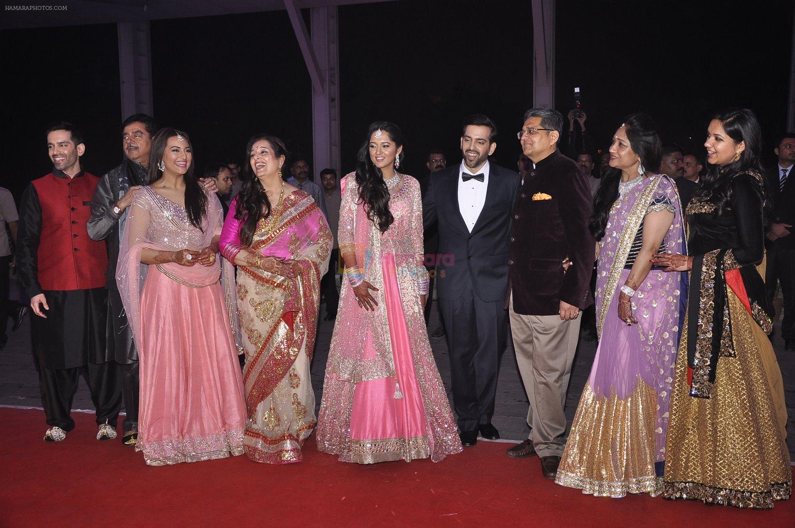 shatrughan sinha, Poonam Sinha, Sonakshi Sinha, Luv Sinha, Kush Sinha at Kush Wedding Reception in Sahara Star, Mumbai on 19th Jan 2015