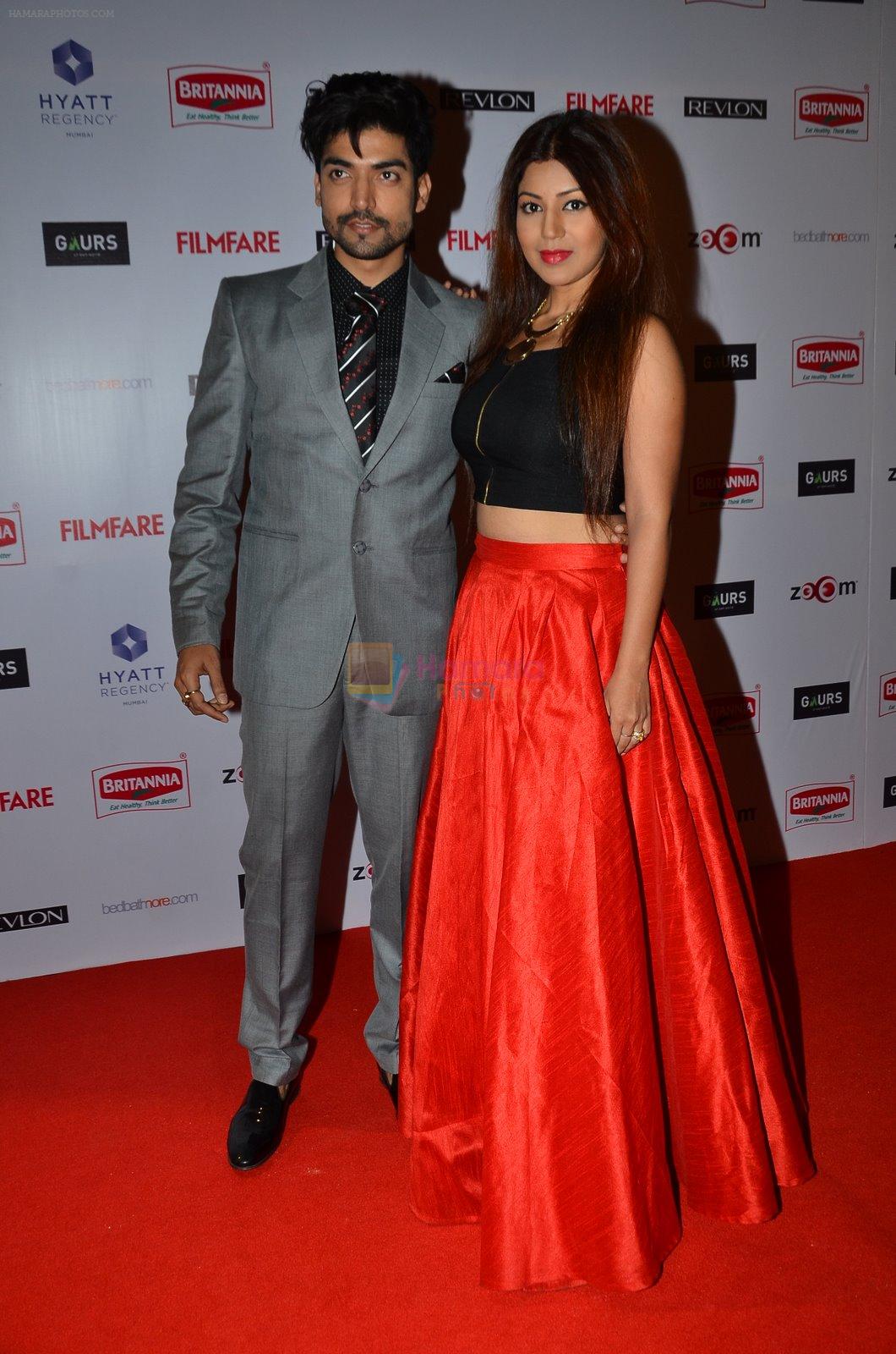 Gurmeet Chaudhary, Debina Bonerjee at Filmfare Nominations bash in Hyatt Regency, Mumbai on 22nd Jan 2015