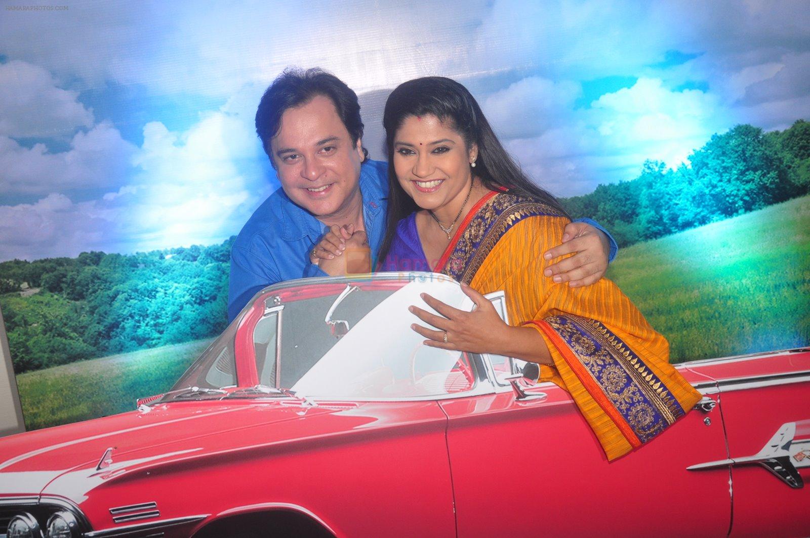 Renuka Shahane, Mahesh Thakur at Disney launches new shows and poitined as family channel in Courtyard Marriott, Mumbai on 22nd Jan 2015
