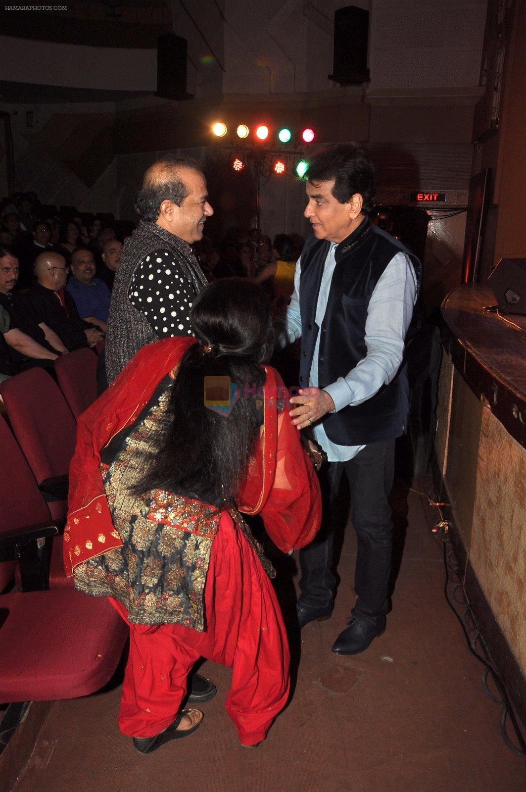 Jeetendra, Suresh Wadkar at Kishore concert in Bandra, Mumbai on 24th Jan 2015