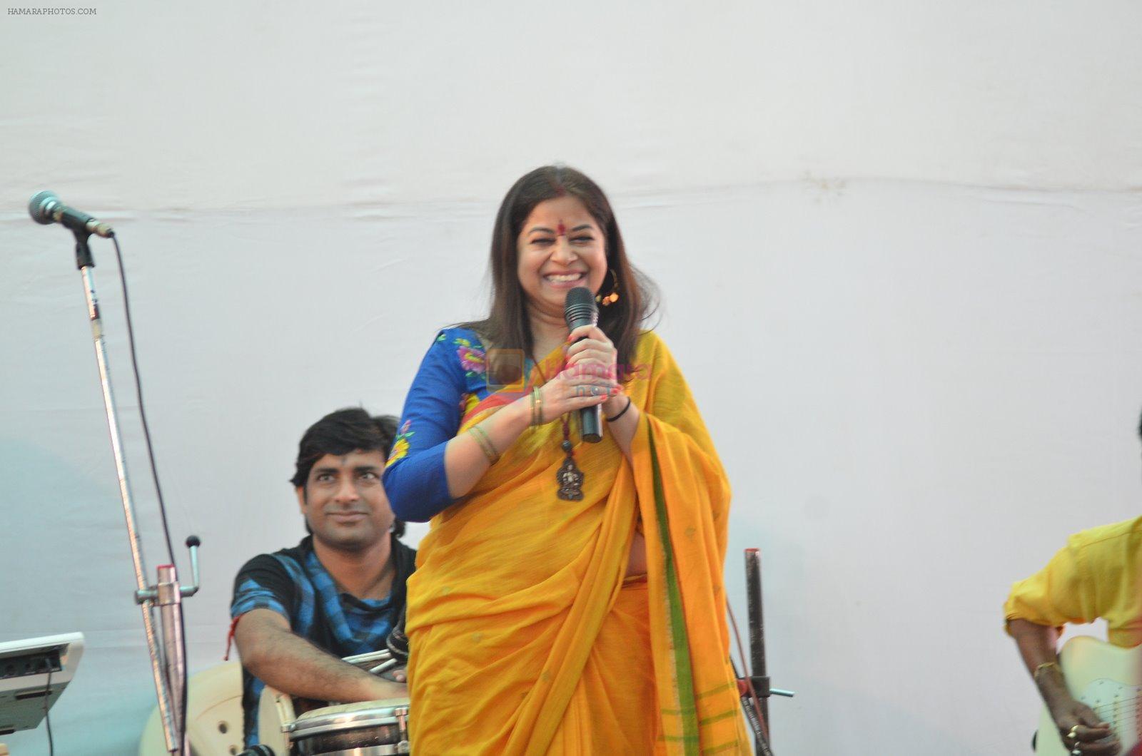Rekha Bharadwaj at Anurag Basu's saraswati pooja in Mumbai on 25th Jan 2015